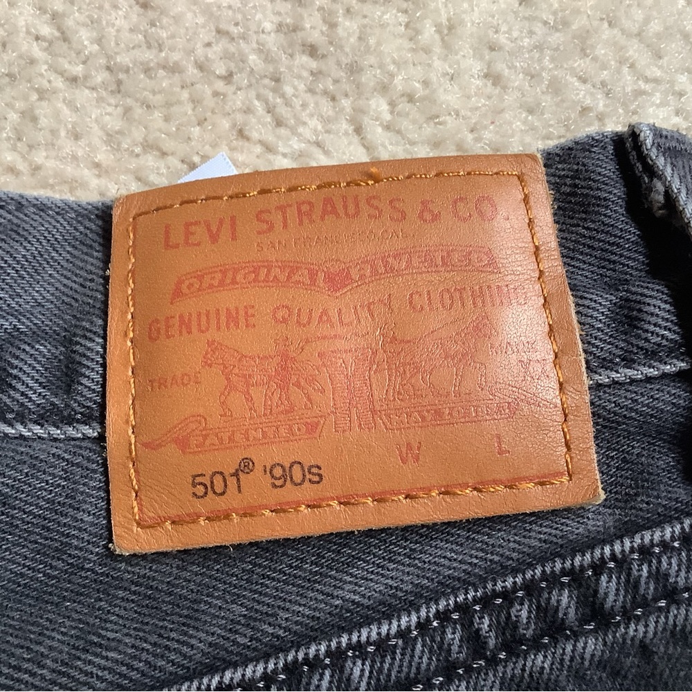 Levi’s Big E 501 90’s  black/gray wash  100% cotton 30 x 32